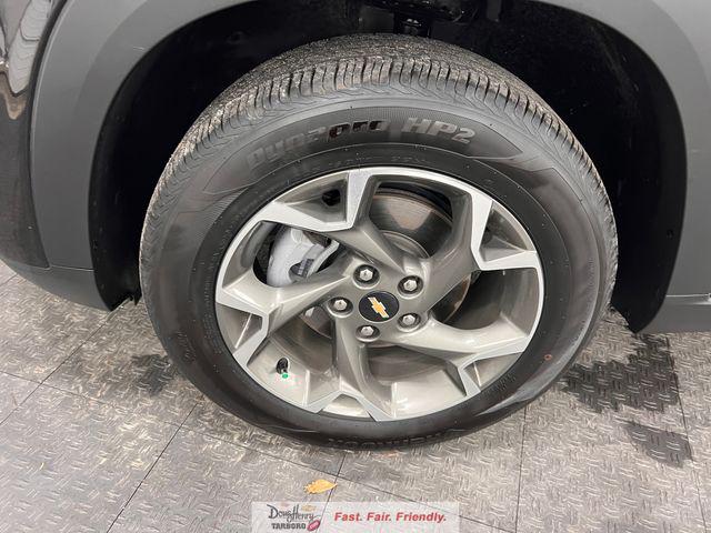 2025 Chevrolet Trax FWD LT