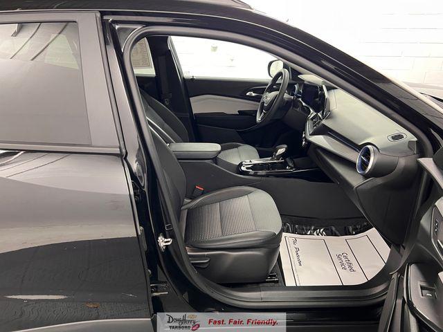 2025 Chevrolet Trax FWD LT