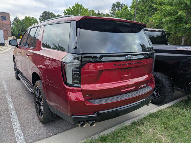 2025 Chevrolet Suburban 4WD RST
