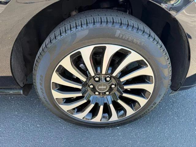 2022 Lincoln Navigator Black Label
