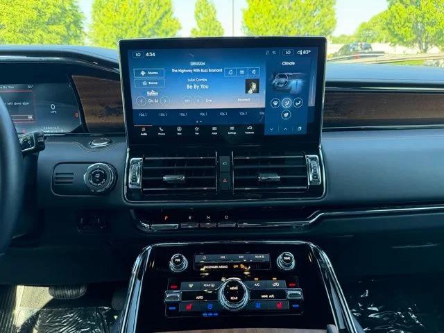 2022 Lincoln Navigator Black Label