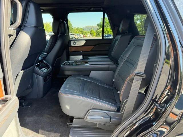 2022 Lincoln Navigator Black Label