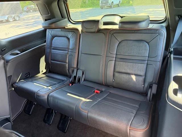 2022 Lincoln Navigator Black Label