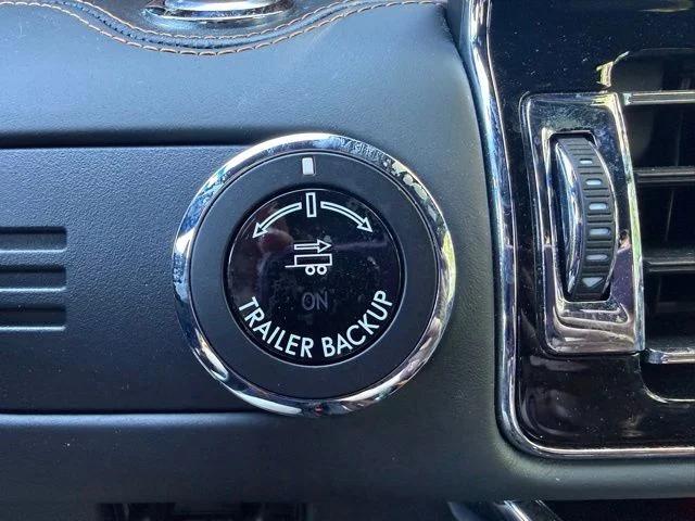 2022 Lincoln Navigator Black Label