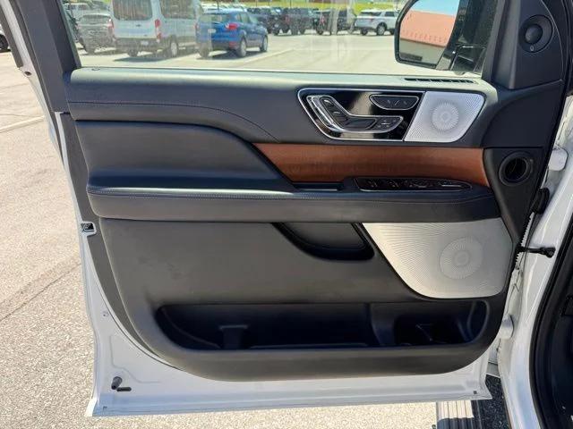 2022 Lincoln Navigator Black Label
