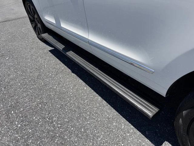 2022 Lincoln Navigator Black Label