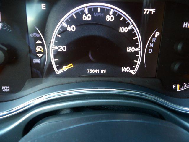 2022 Jeep Grand Cherokee Laredo X 4x4