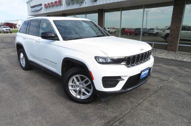 2024 Jeep Grand Cherokee Laredo X 4x4
