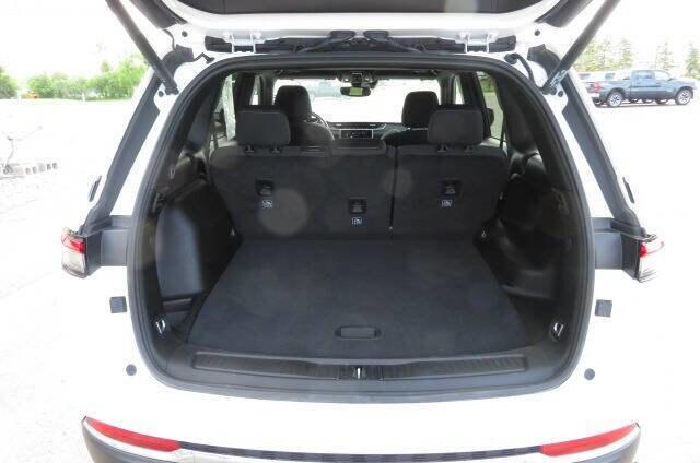 2024 Jeep Grand Cherokee Laredo X 4x4