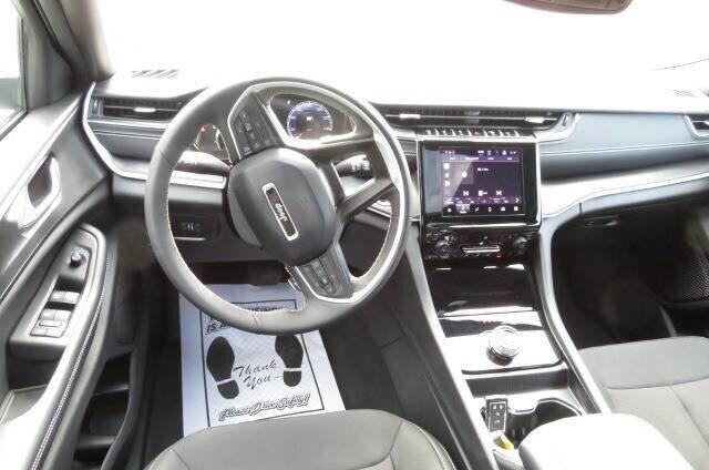 2024 Jeep Grand Cherokee Laredo X 4x4
