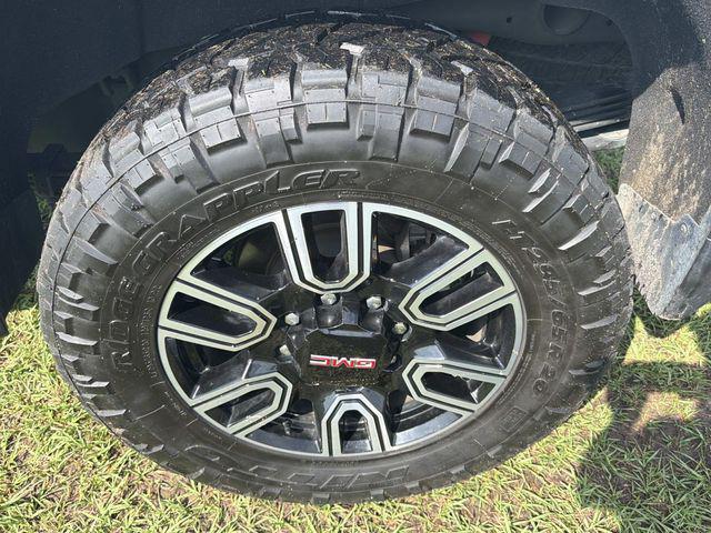 2023 GMC Sierra 2500HD 4WD Crew Cab Standard Bed AT4