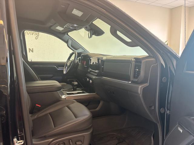 2025 GMC Sierra 1500 4WD Crew Cab Short Box SLT