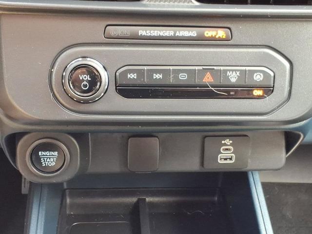 2025 Ford Maverick Lobo Standard