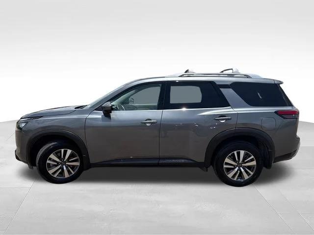 2025 Nissan Pathfinder SL 4WD