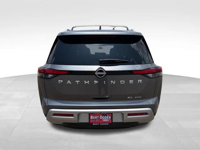 2025 Nissan Pathfinder SL 4WD