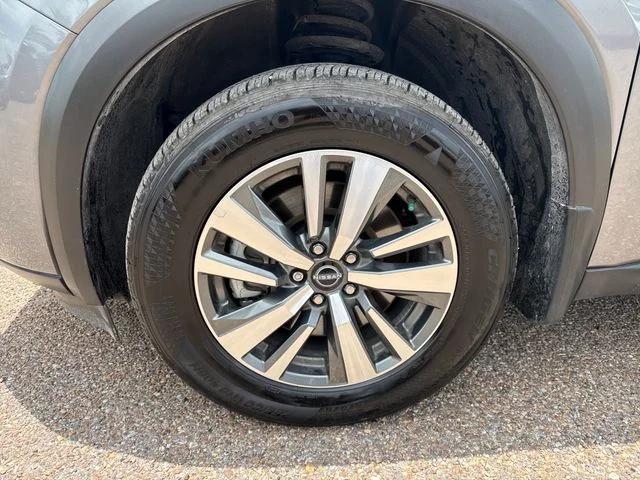 2025 Nissan Pathfinder SL 4WD