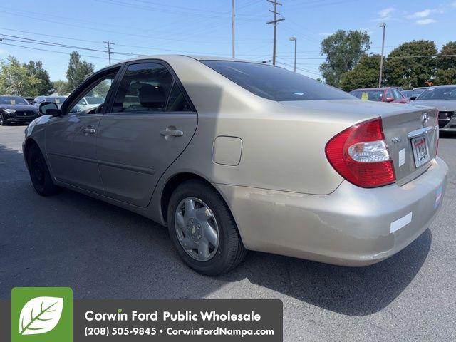 2004 Toyota Camry LE