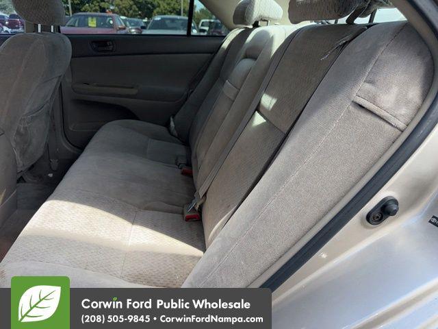 2004 Toyota Camry LE