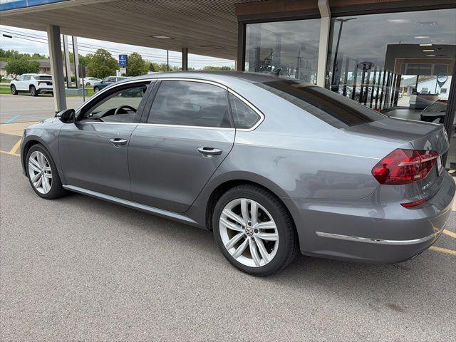 2018 Volkswagen Passat 2.0T SE w/ Technology
