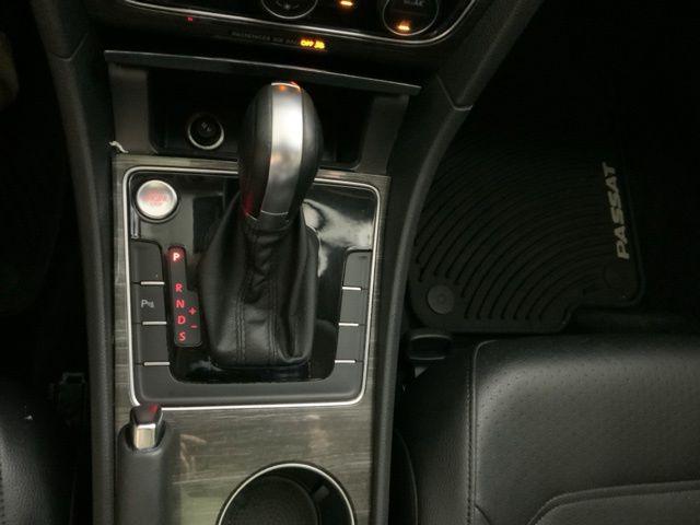 2018 Volkswagen Passat 2.0T SE w/ Technology