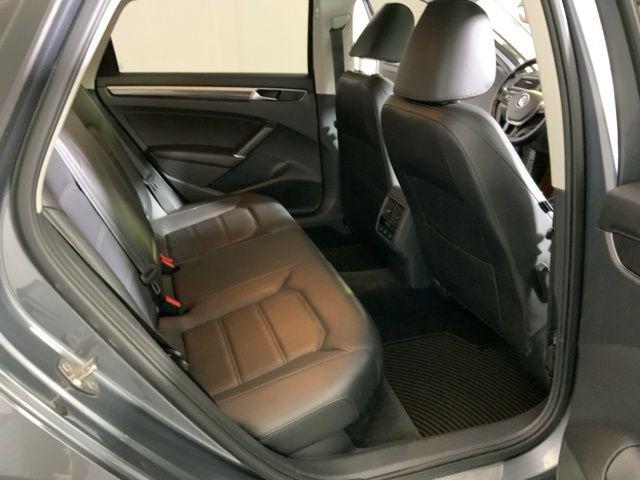 2018 Volkswagen Passat 2.0T SE w/ Technology