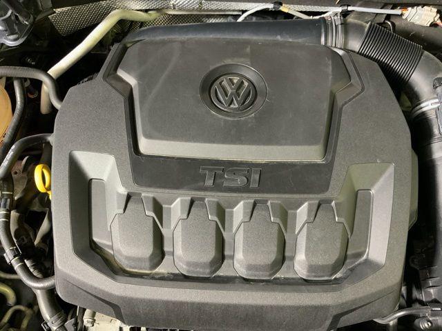 2018 Volkswagen Passat 2.0T SE w/ Technology