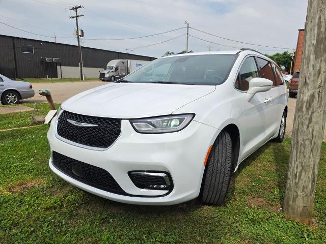 2022 Chrysler Pacifica Touring L for sale near Chillicothe, OH