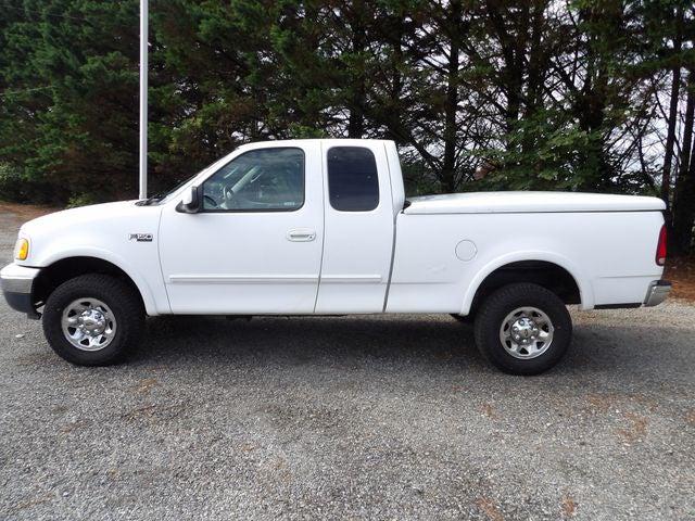 2003 Ford F-150 XL 2003 Ford F-150 XL