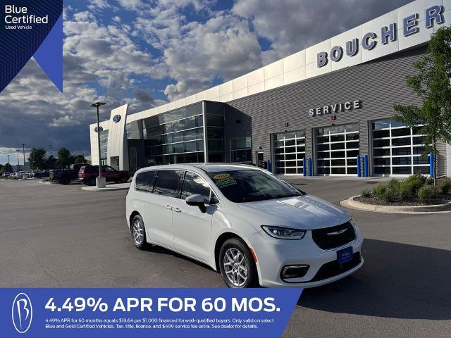 2023 Chrysler Pacifica Touring L for sale in Menomonee Falls, WI