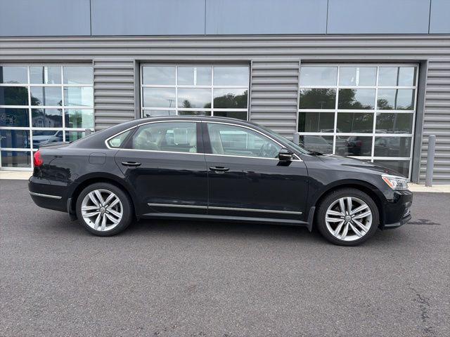 2016 Volkswagen Passat V6 SEL Premium