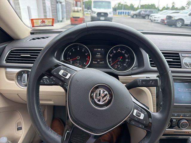 2016 Volkswagen Passat V6 SEL Premium
