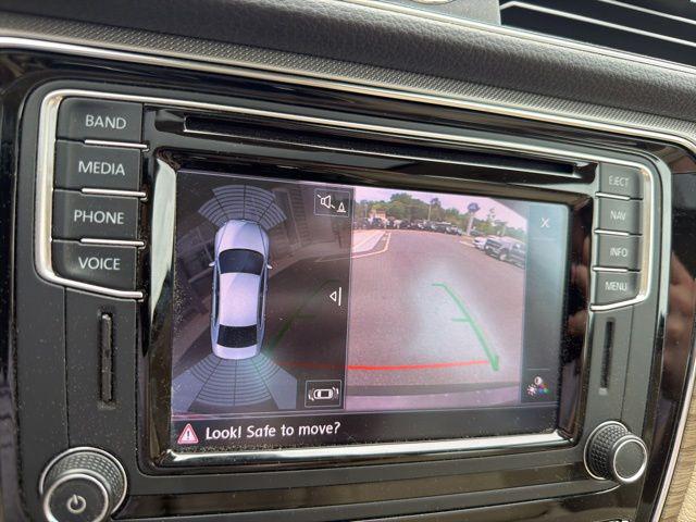 2016 Volkswagen Passat V6 SEL Premium