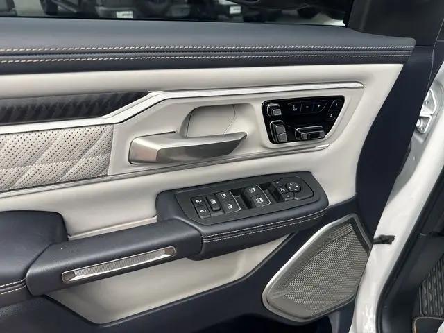 2025 Ram 1500 Tungsten Crew Cab 4x4 5'7" Box