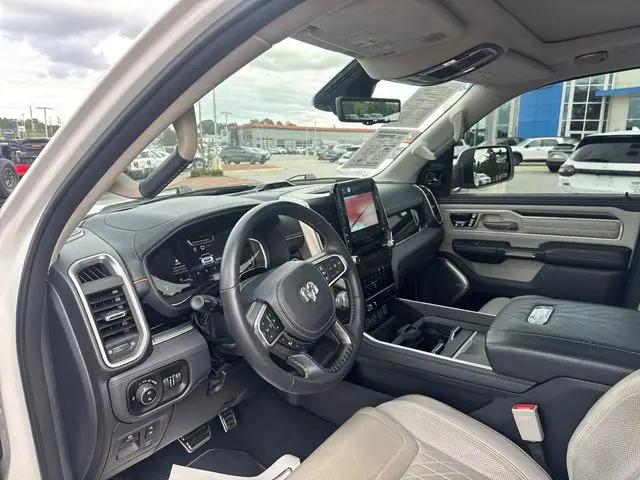 2025 Ram 1500 Tungsten Crew Cab 4x4 5'7" Box
