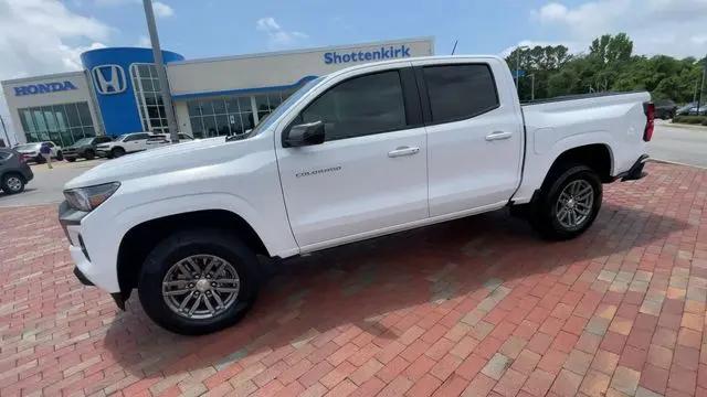 2024 Chevrolet Colorado 2WD LT