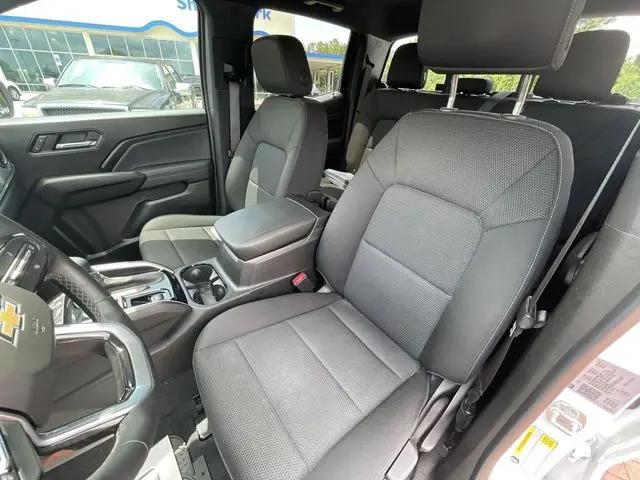 2024 Chevrolet Colorado 2WD LT