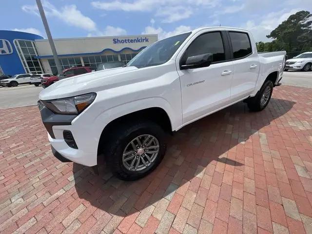 2024 Chevrolet Colorado 2WD LT