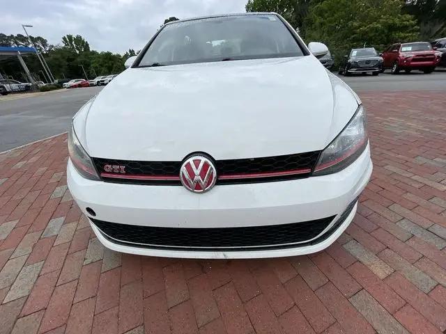 2017 Volkswagen Golf GTI SE 4-Door