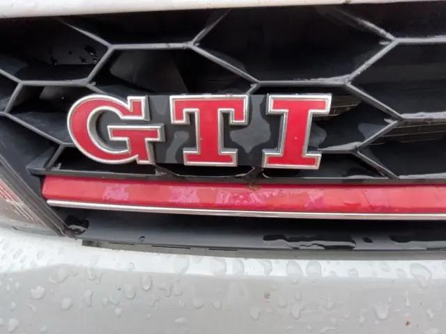 2017 Volkswagen Golf GTI SE 4-Door