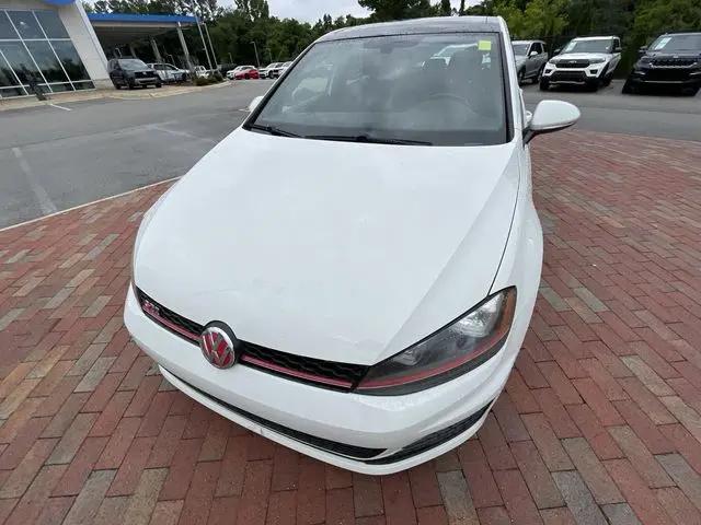 2017 Volkswagen Golf GTI SE 4-Door