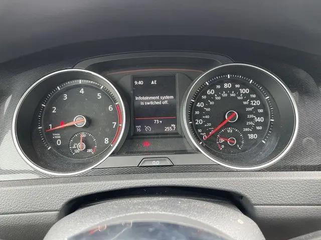 2017 Volkswagen Golf GTI SE 4-Door
