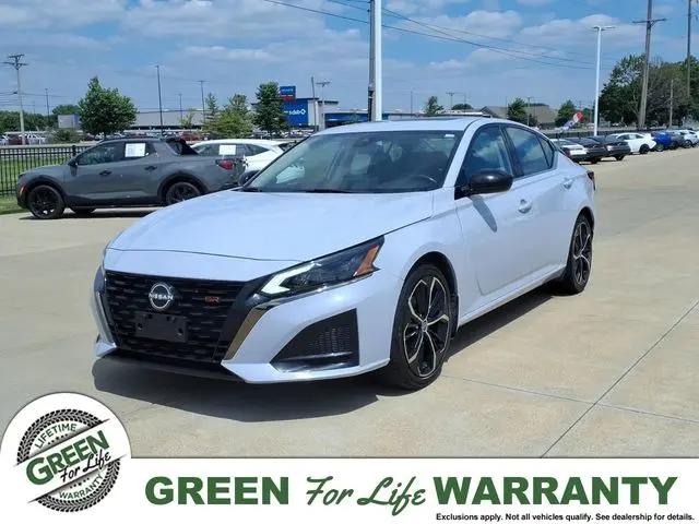 2023 Nissan Altima SR FWD for sale in Springfield, IL