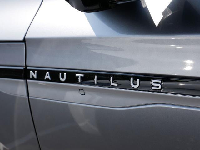 2025 Lincoln Nautilus Reserve