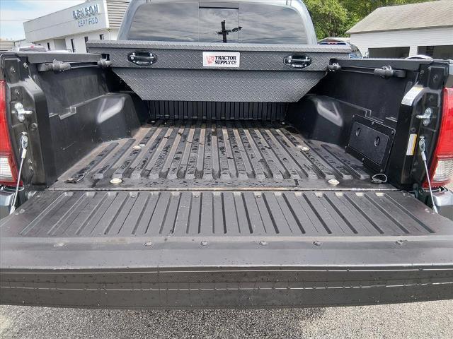 2022 Toyota Tacoma SR5 V6
