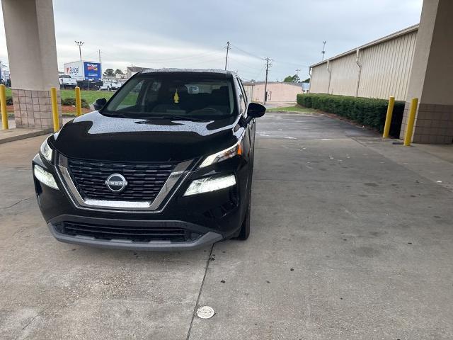 2022 Nissan Rogue SV FWD