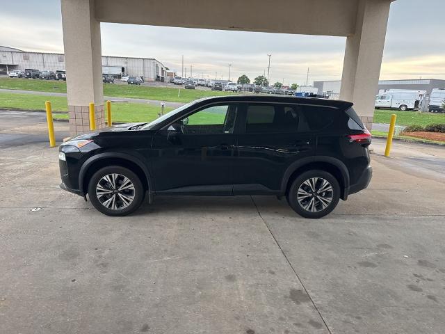 2022 Nissan Rogue SV FWD