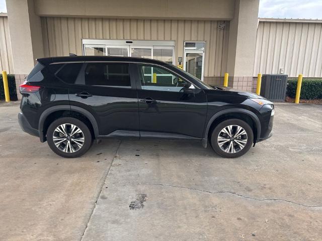 2022 Nissan Rogue SV FWD