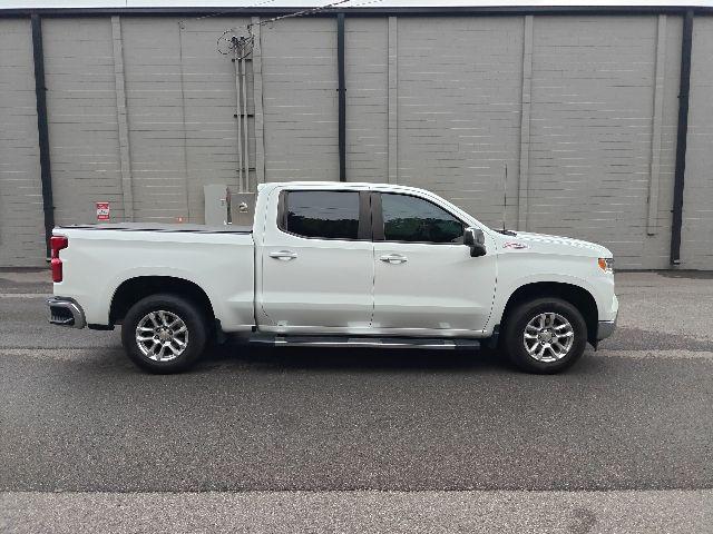 2022 Chevrolet Silverado 1500 4WD Crew Cab Standard Bed LT