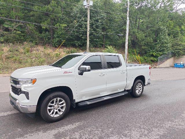 2022 Chevrolet Silverado 1500 4WD Crew Cab Standard Bed LT