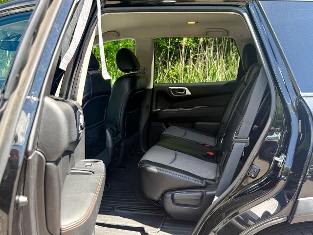 2019 Nissan Pathfinder SV